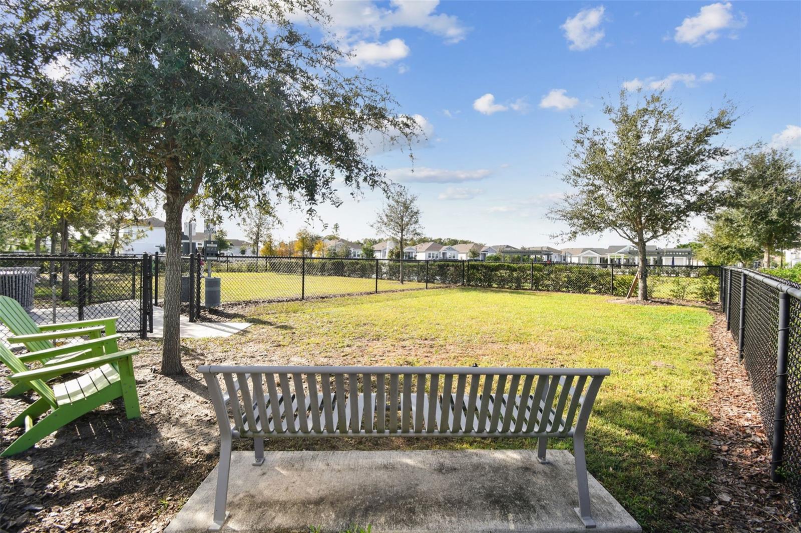 Listing photo id 33 for 28748 Rambutan Drive