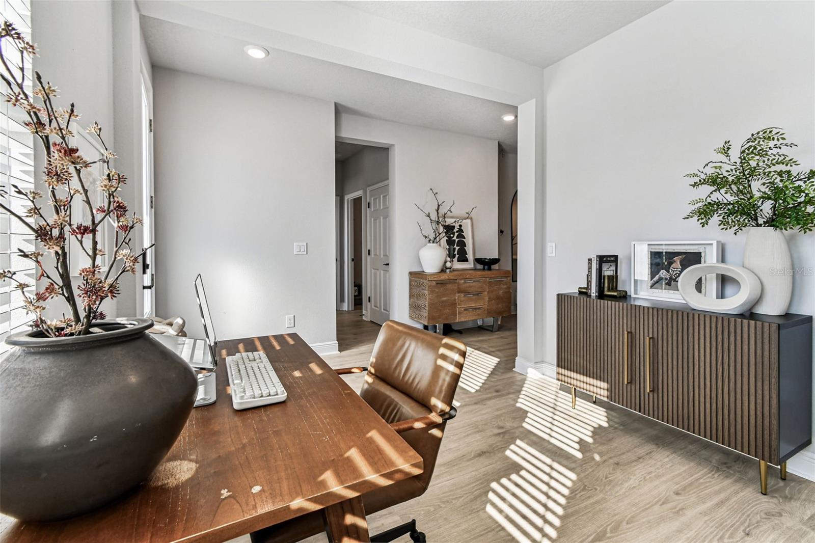 Listing photo id 4 for 28748 Rambutan Drive