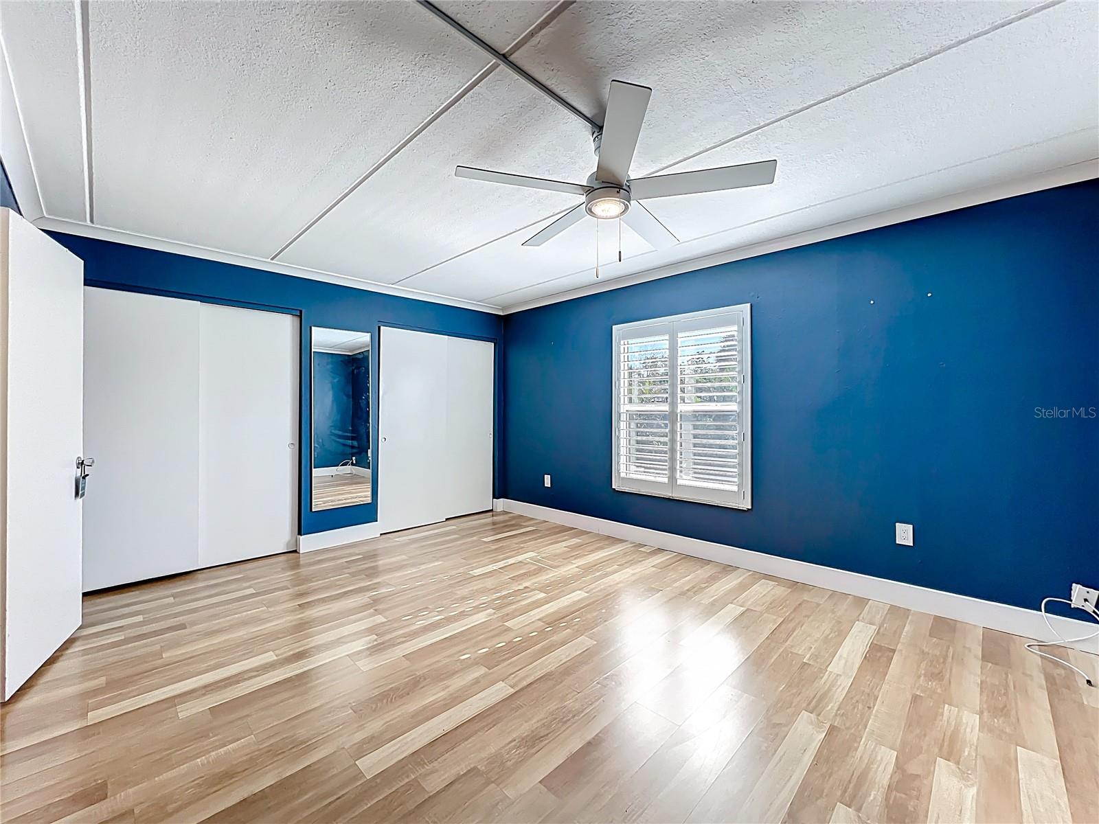 Image 11 of 39 For 12760 Indian Rocks Road 583