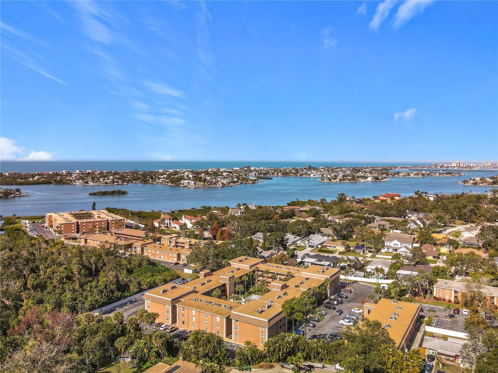 Image 3 of 39 For 12760 Indian Rocks Road 583