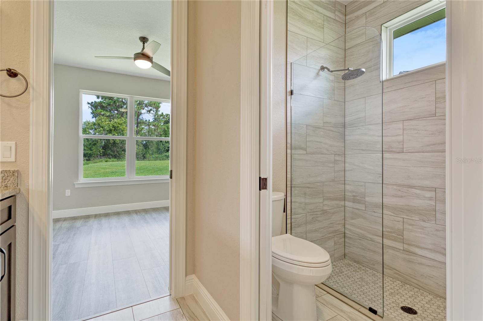 Image 23 of 28 For 17887 72nd Street Road