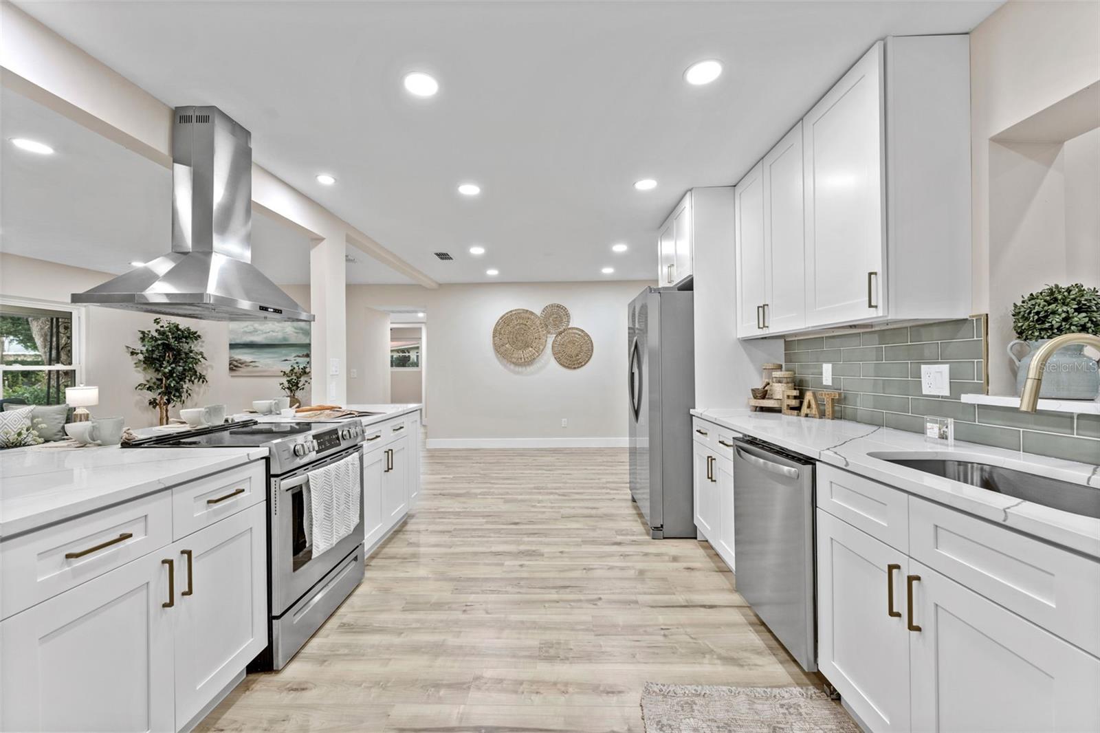 Image 12 of 39 For 2227 Alice Lane