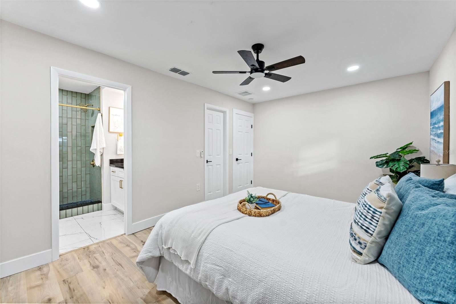 Image 22 of 39 For 2227 Alice Lane