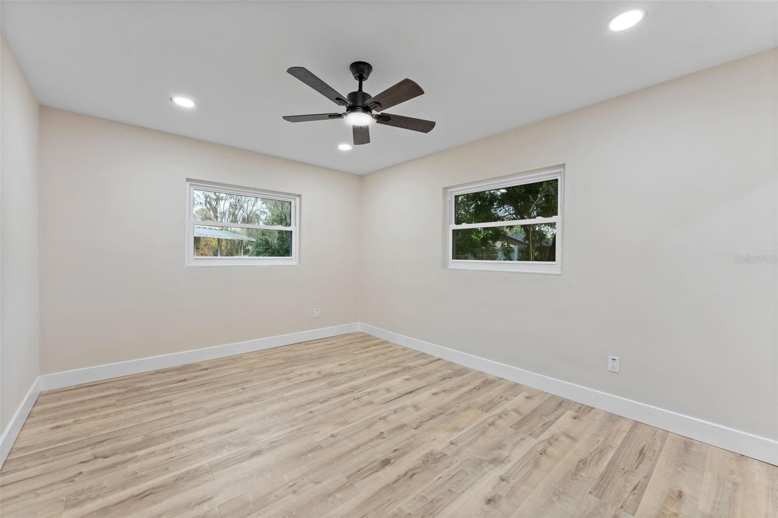 Image 28 of 39 For 2227 Alice Lane