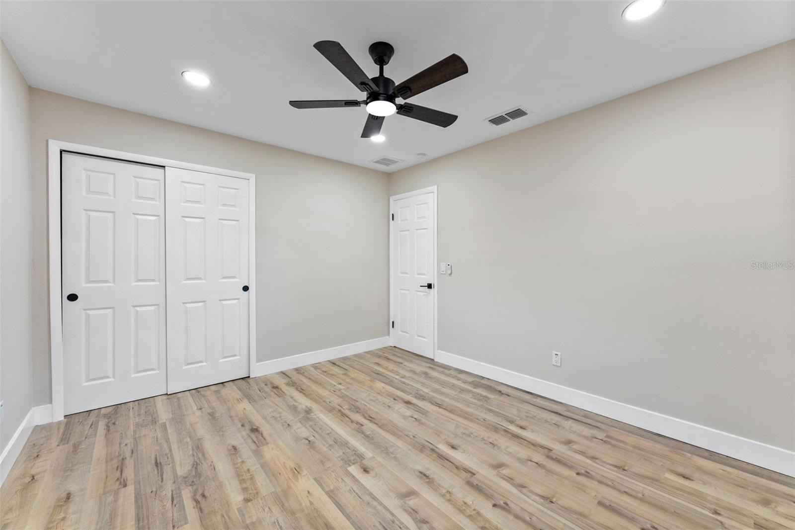 Image 40 of 49 For 2227 Alice Lane