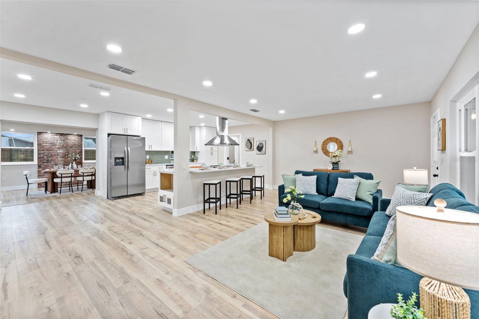 Image 8 of 39 For 2227 Alice Lane