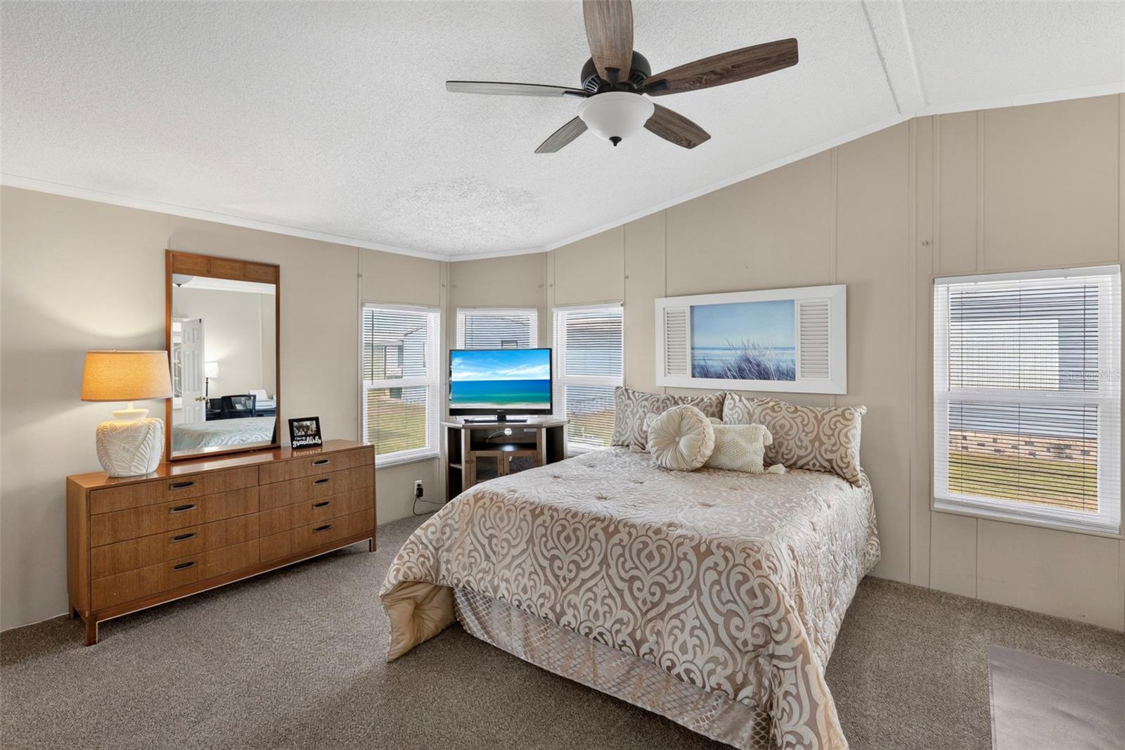 Image 19 of 77 For 512 La Playa Circle