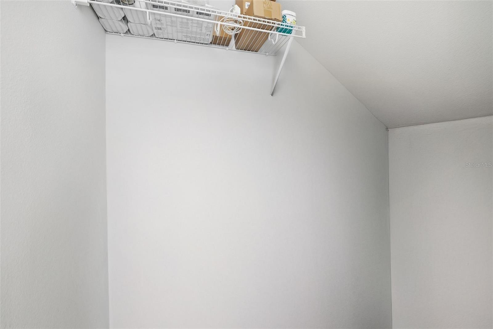 Image 36 of 75 For 2511 Grady Avenue 91