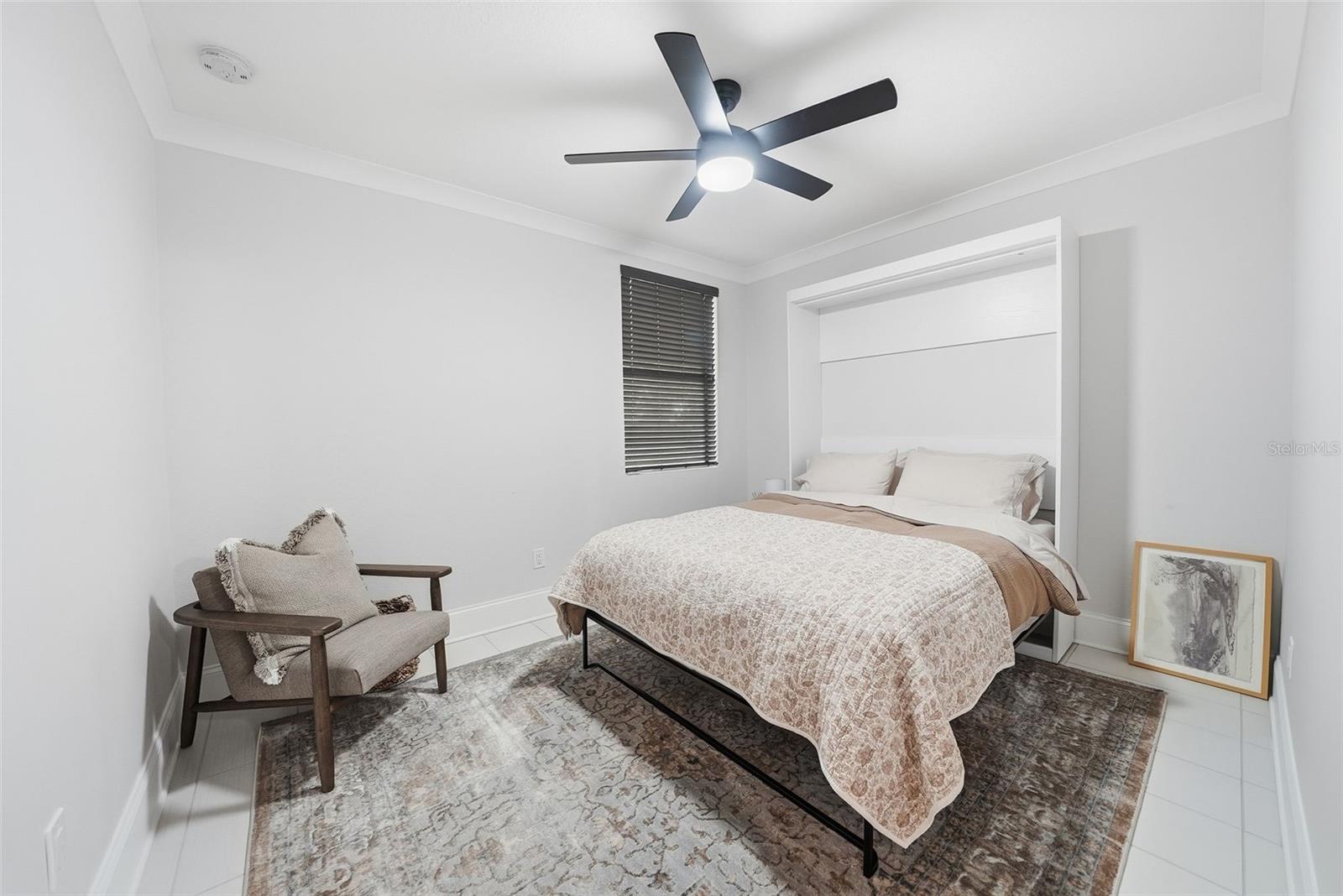 Image 49 of 75 For 2511 Grady Avenue 91