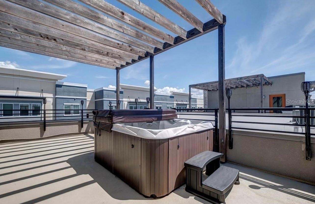 Image 73 of 75 For 2511 Grady Avenue 91