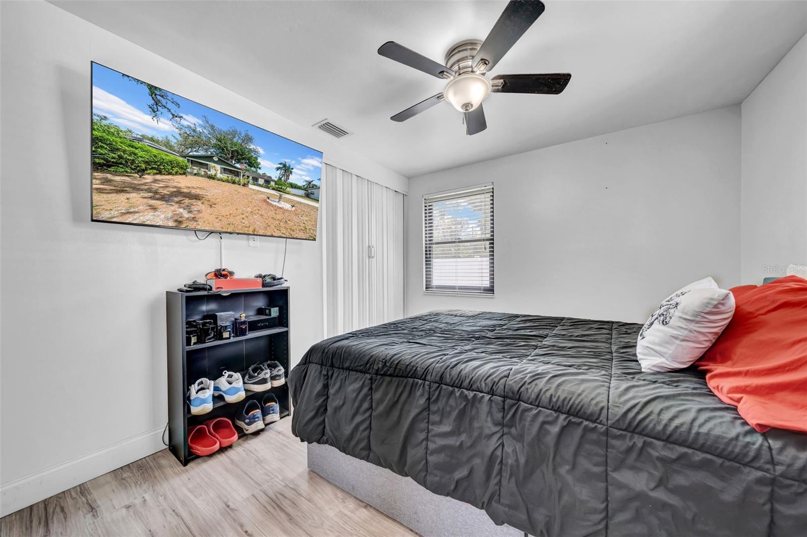 Image 13 of 23 For 8115 Ola Avenue