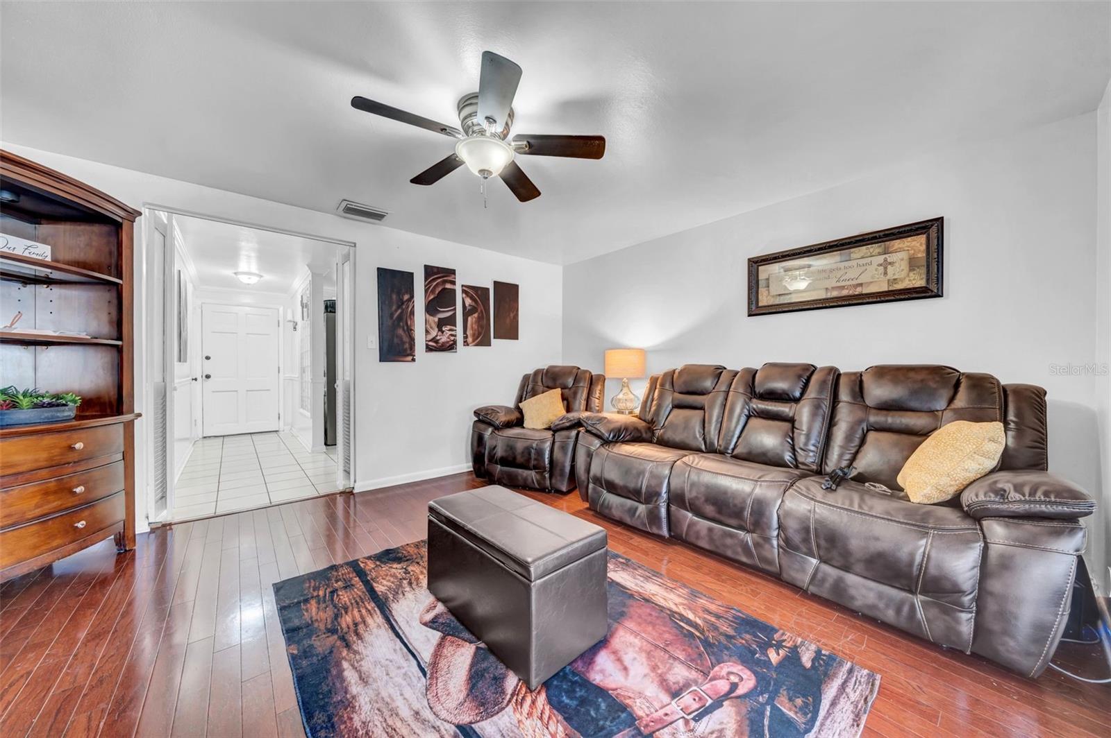 Image 16 of 23 For 8115 Ola Avenue