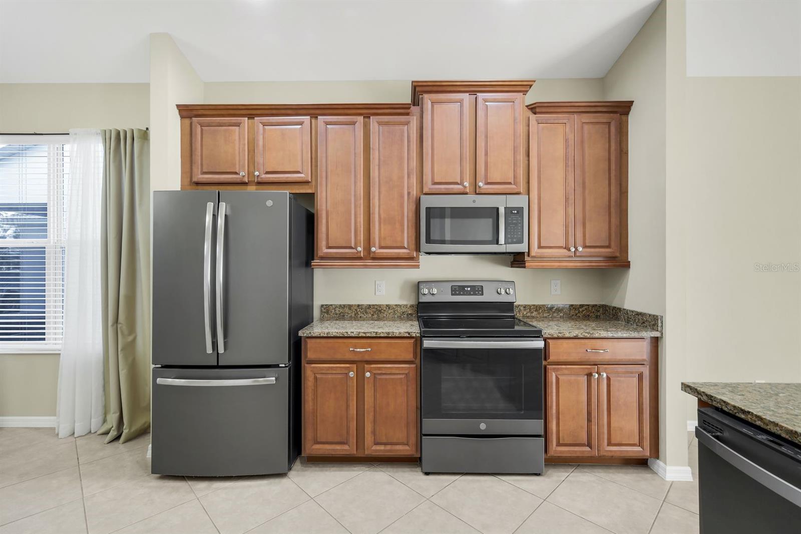 Image 14 of 33 For 2730 Brightside Court