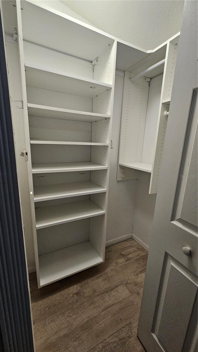 Image 16 of 21 For 3918 Oak Limb Court