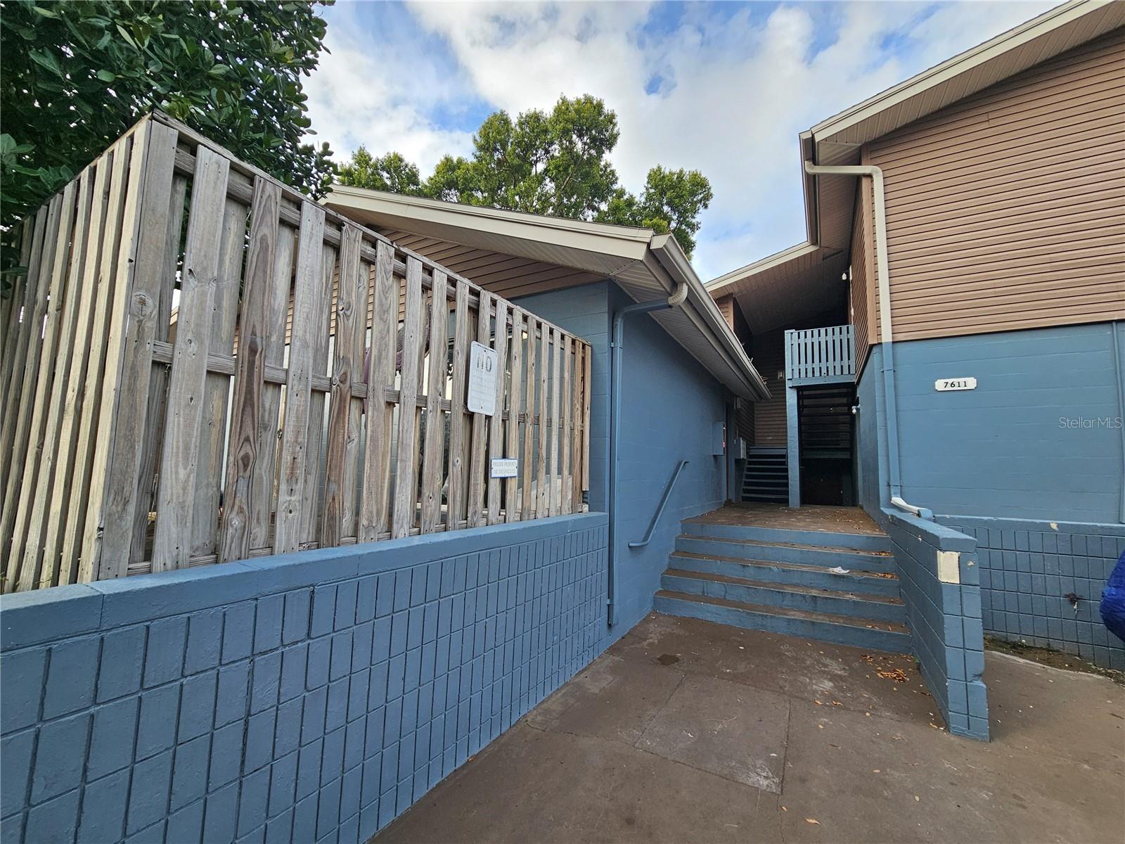 Listing photo id 1 for 7611 Paula Drive 4