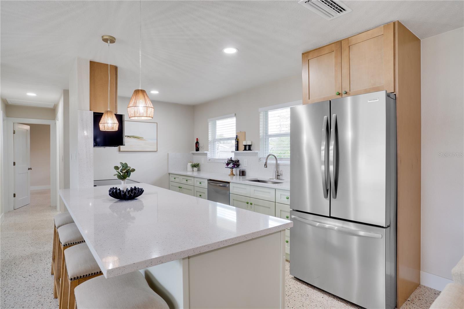 Image 10 of 38 For 8369 120th Street