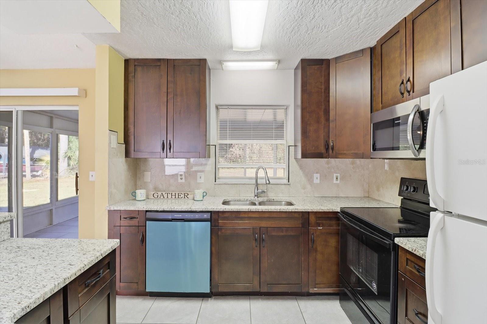 Image 12 of 29 For 9391 Marquette Lane