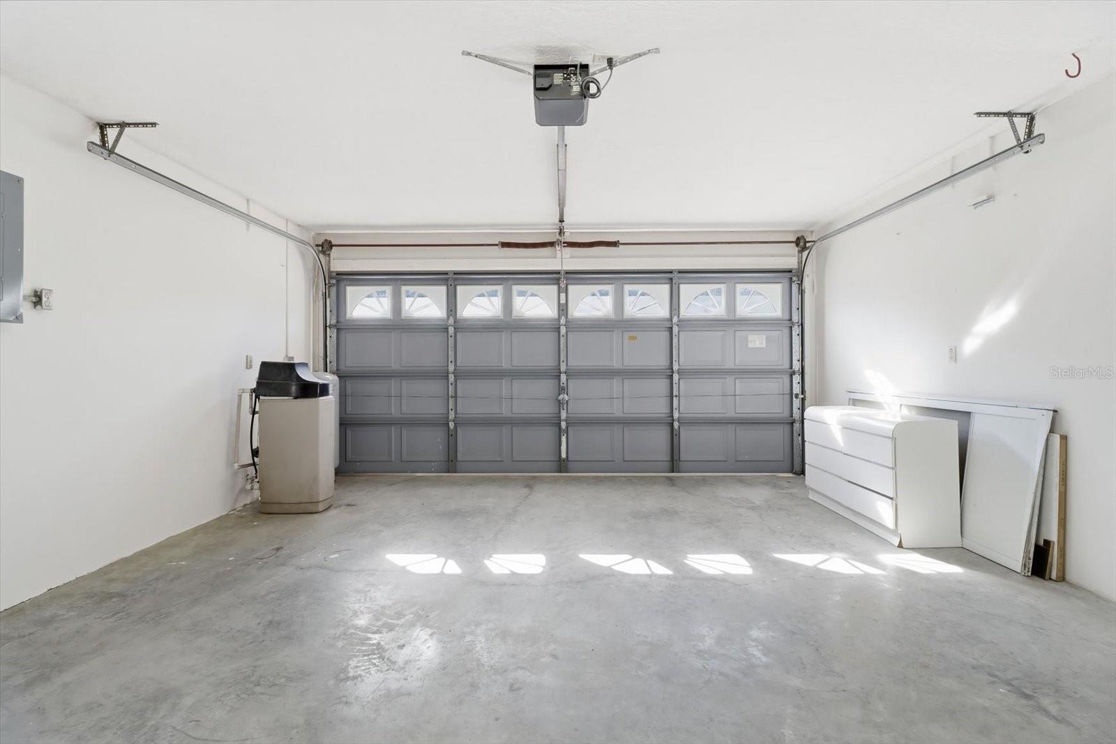 Image 23 of 29 For 9391 Marquette Lane