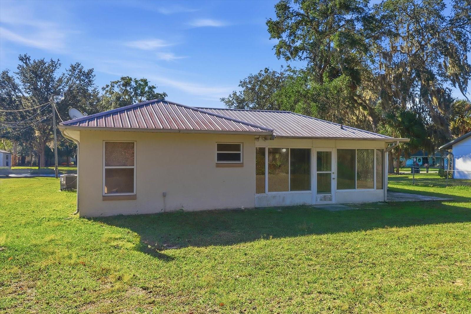 Image 28 of 29 For 9391 Marquette Lane