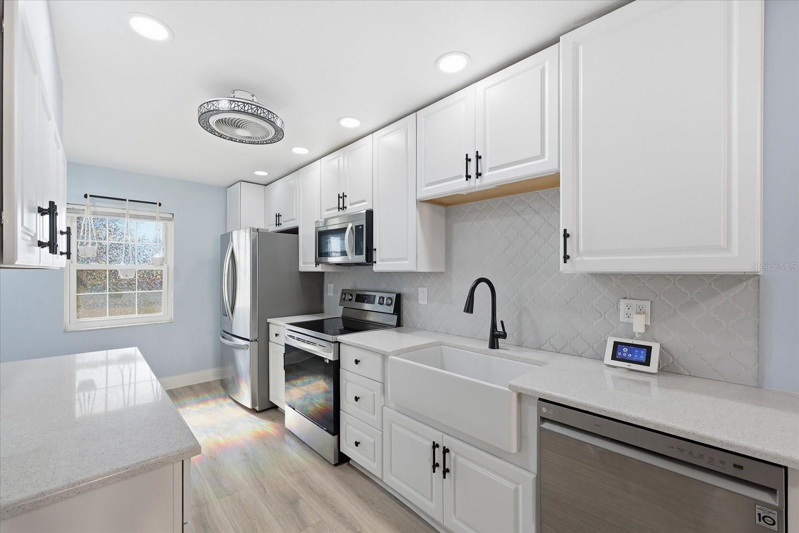 Image 13 of 32 For 8605 Bardmoor Boulevard 107a