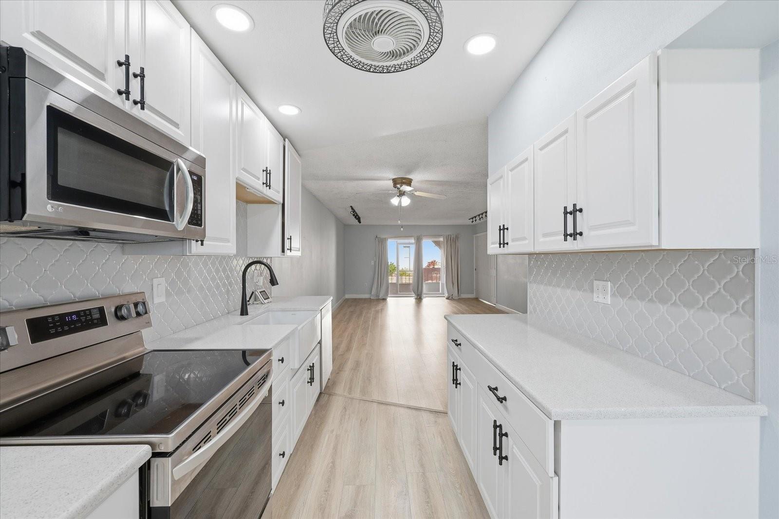 Image 14 of 32 For 8605 Bardmoor Boulevard 107a