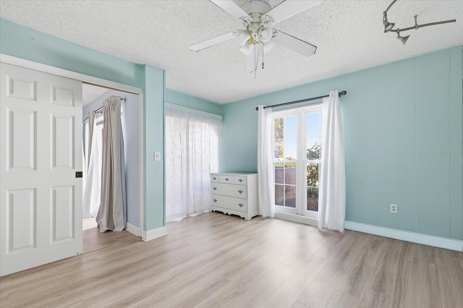 Image 21 of 32 For 8605 Bardmoor Boulevard 107a