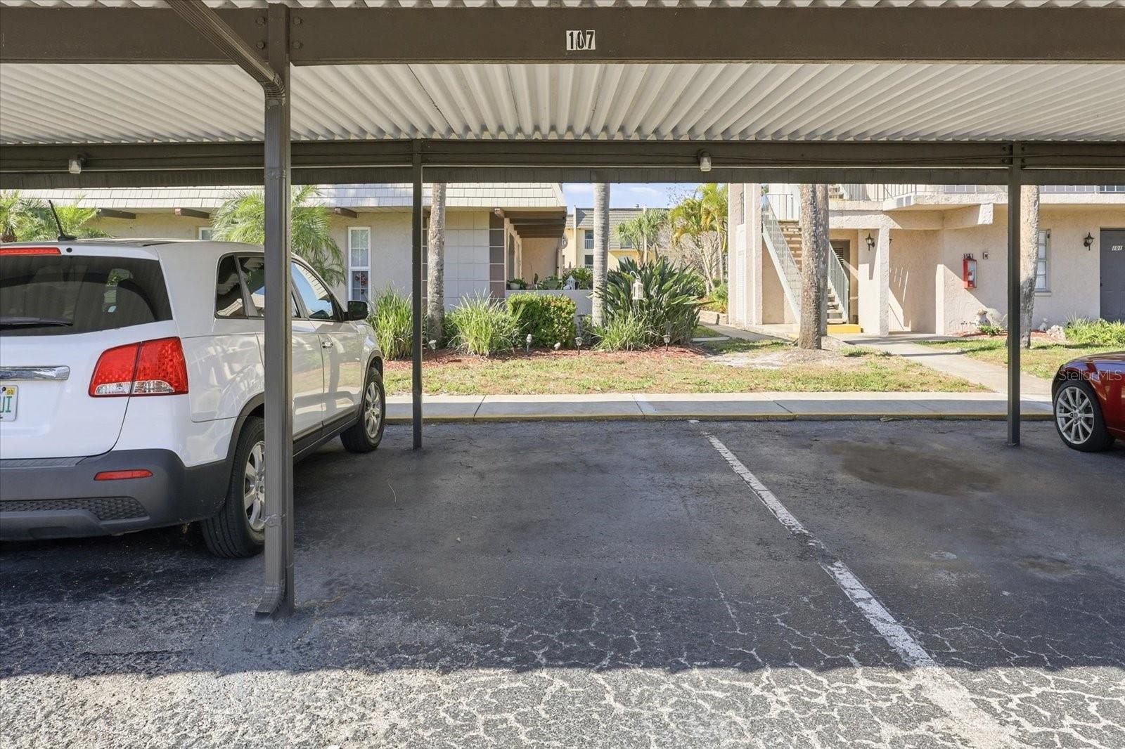 Image 5 of 32 For 8605 Bardmoor Boulevard 107a