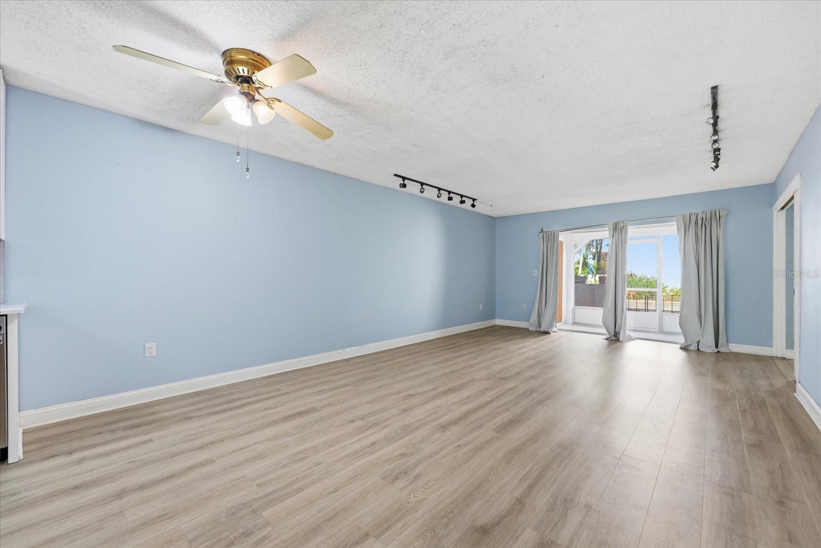 Image 7 of 32 For 8605 Bardmoor Boulevard 107a