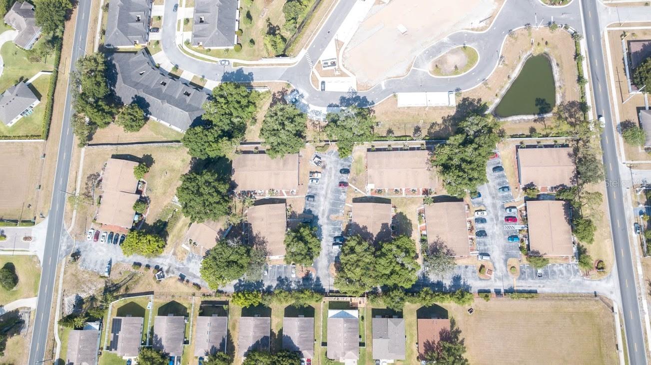 Image 11 of 11 For 1400 Strawberry Place 32