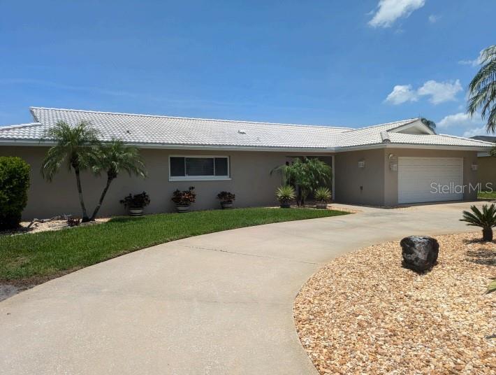 Image 33 of 37 For 212 Poinciana Lane