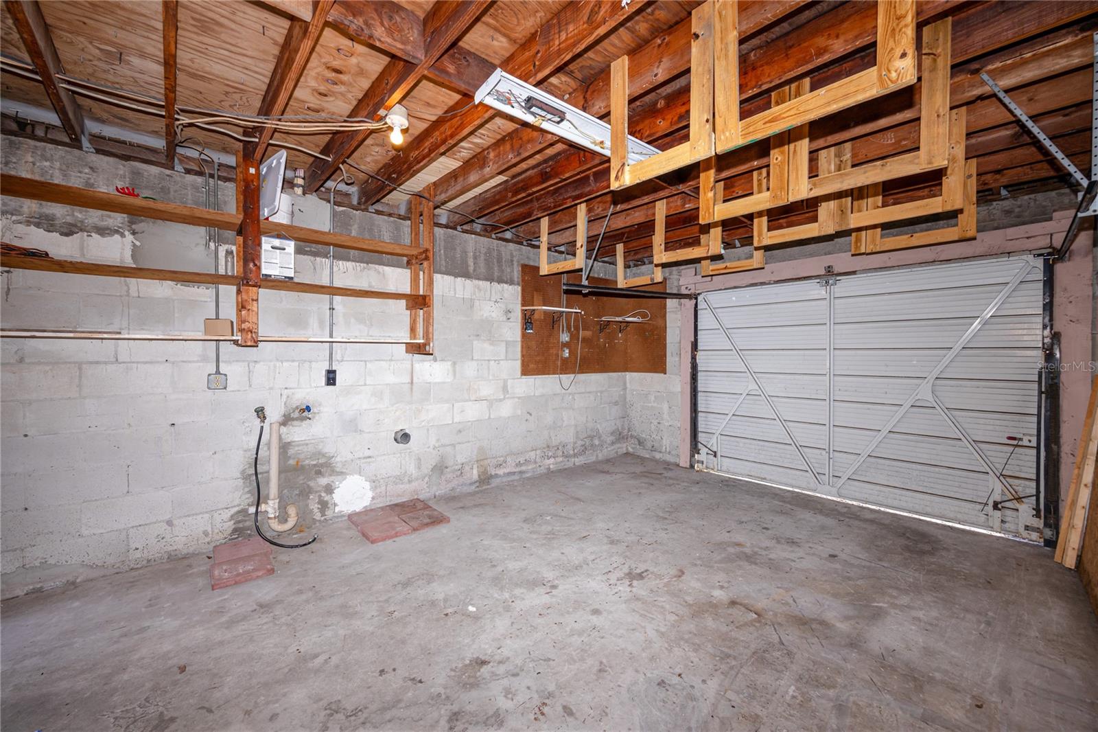 Image 24 of 34 For 2095 Sunset Point Road 2504