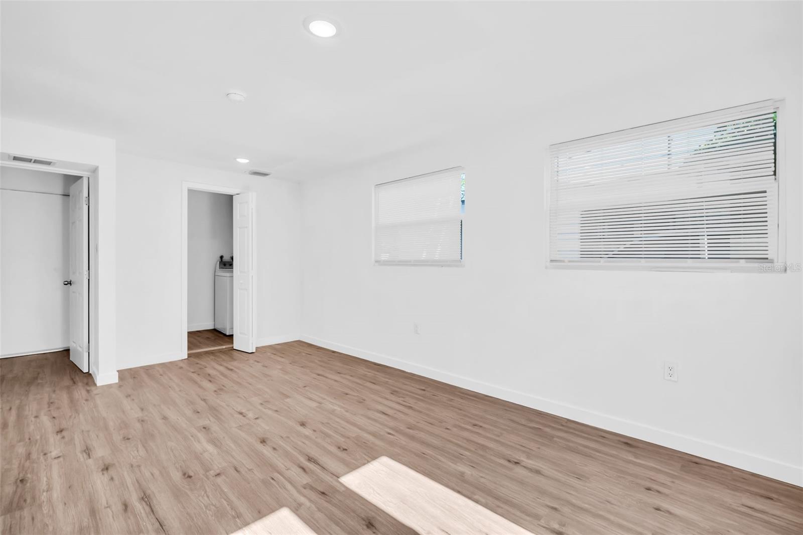 Image 12 of 32 For 6055 7th Avenue S