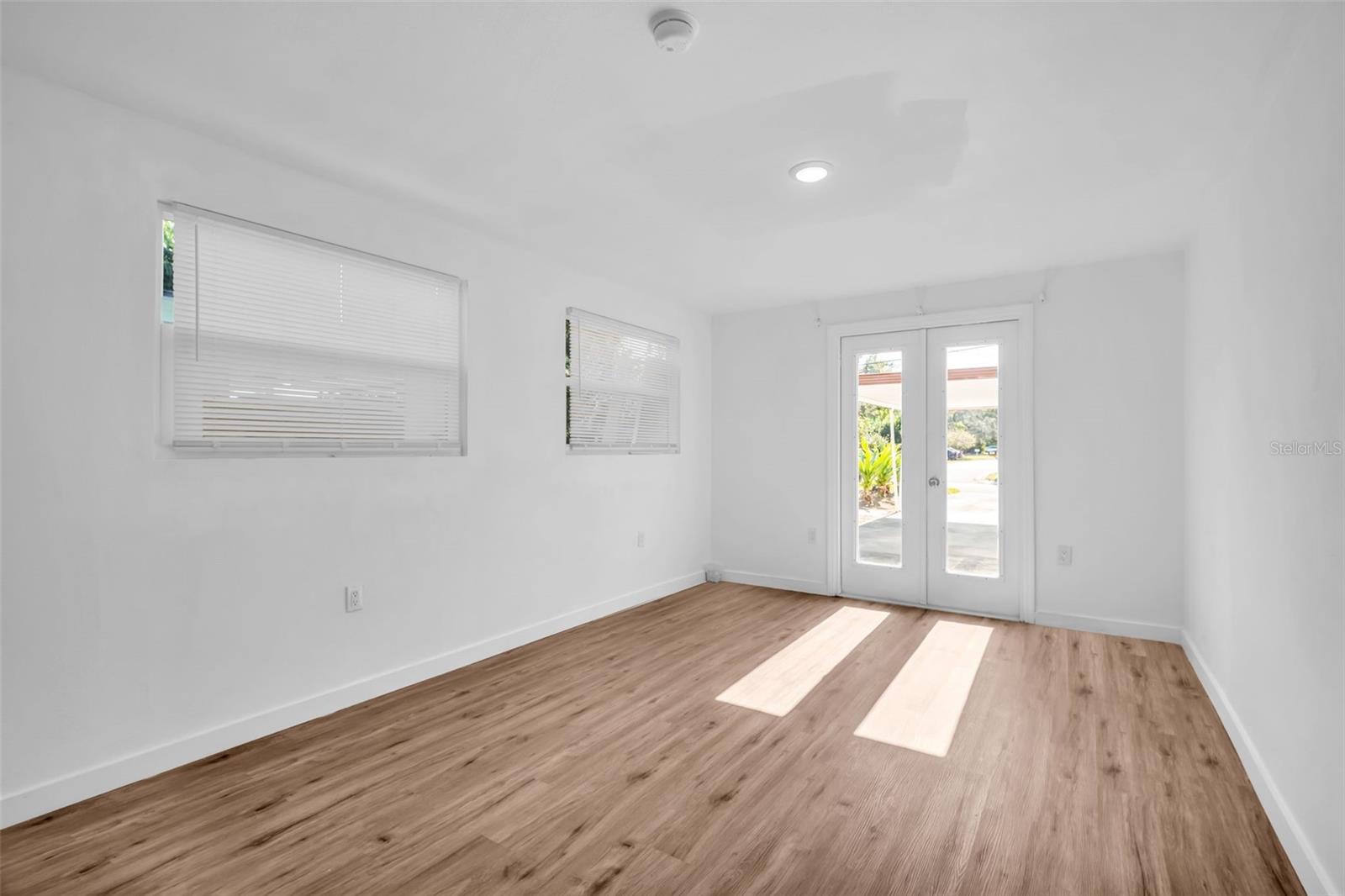 Image 20 of 32 For 6055 7th Avenue S