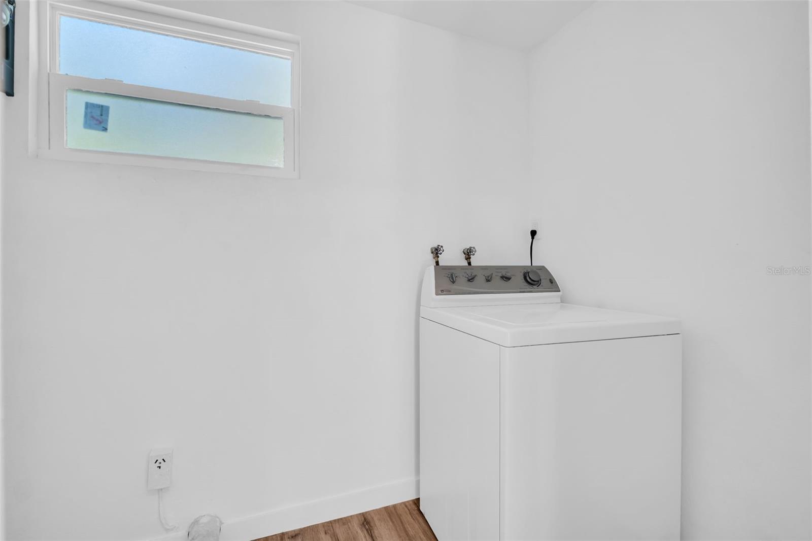 Image 23 of 32 For 6055 7th Avenue S