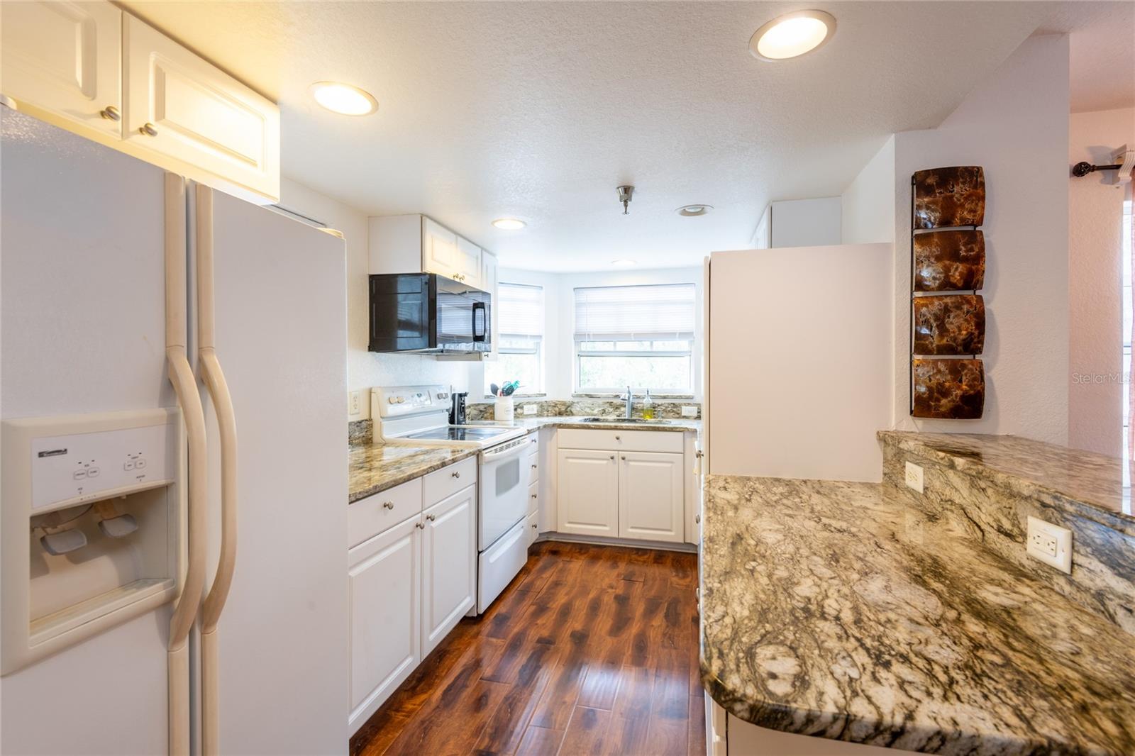 Image 14 of 31 For 21107 Fountain View Lane 5201