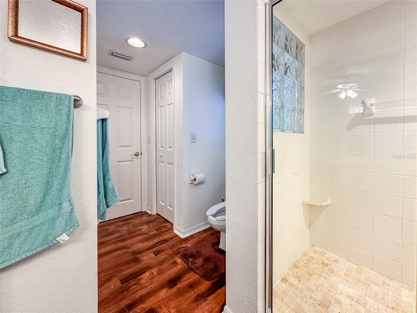 Image 28 of 31 For 21107 Fountain View Lane 5201