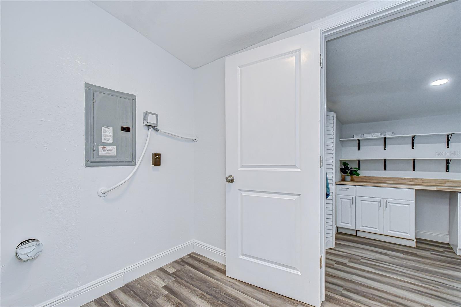 Image 14 of 45 For 645 38th Avenue S