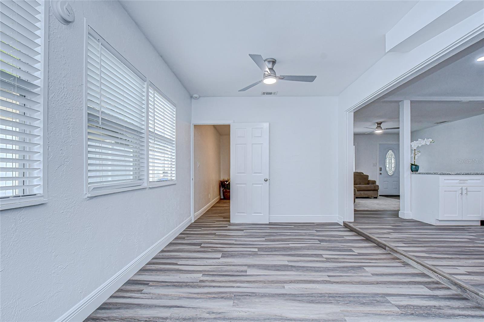 Image 23 of 45 For 645 38th Avenue S