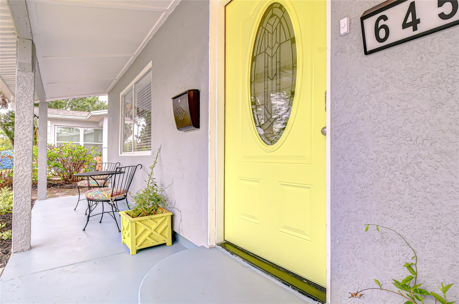 Image 3 of 45 For 645 38th Avenue S