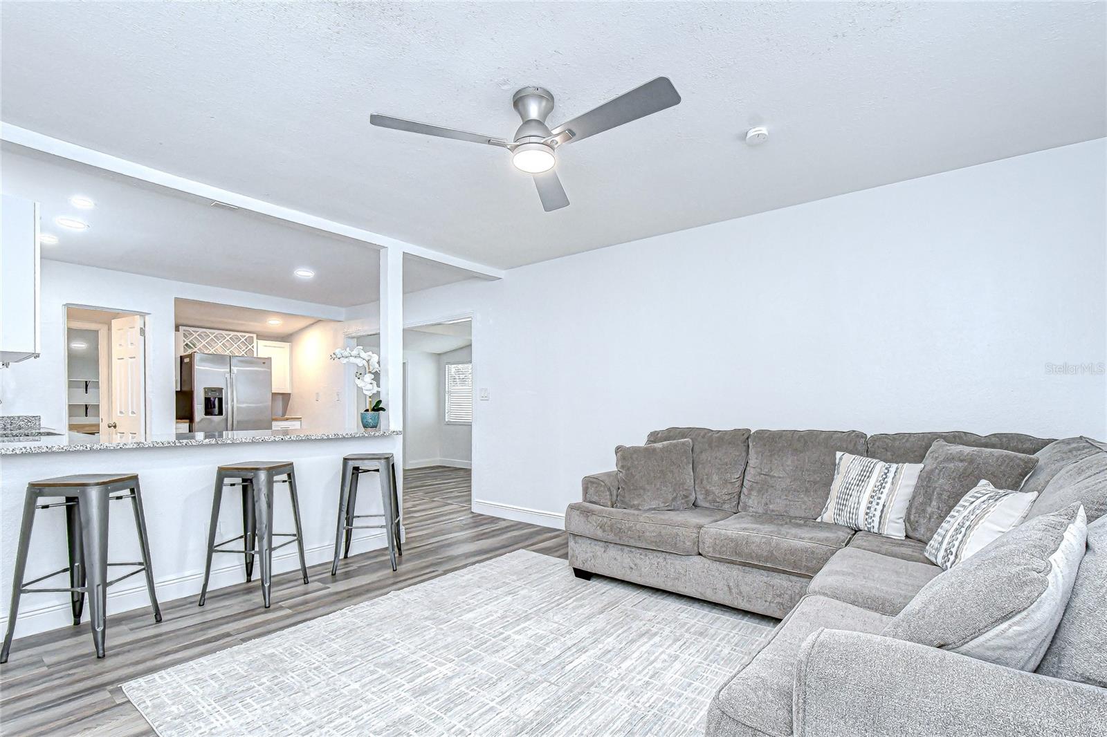 Image 6 of 45 For 645 38th Avenue S