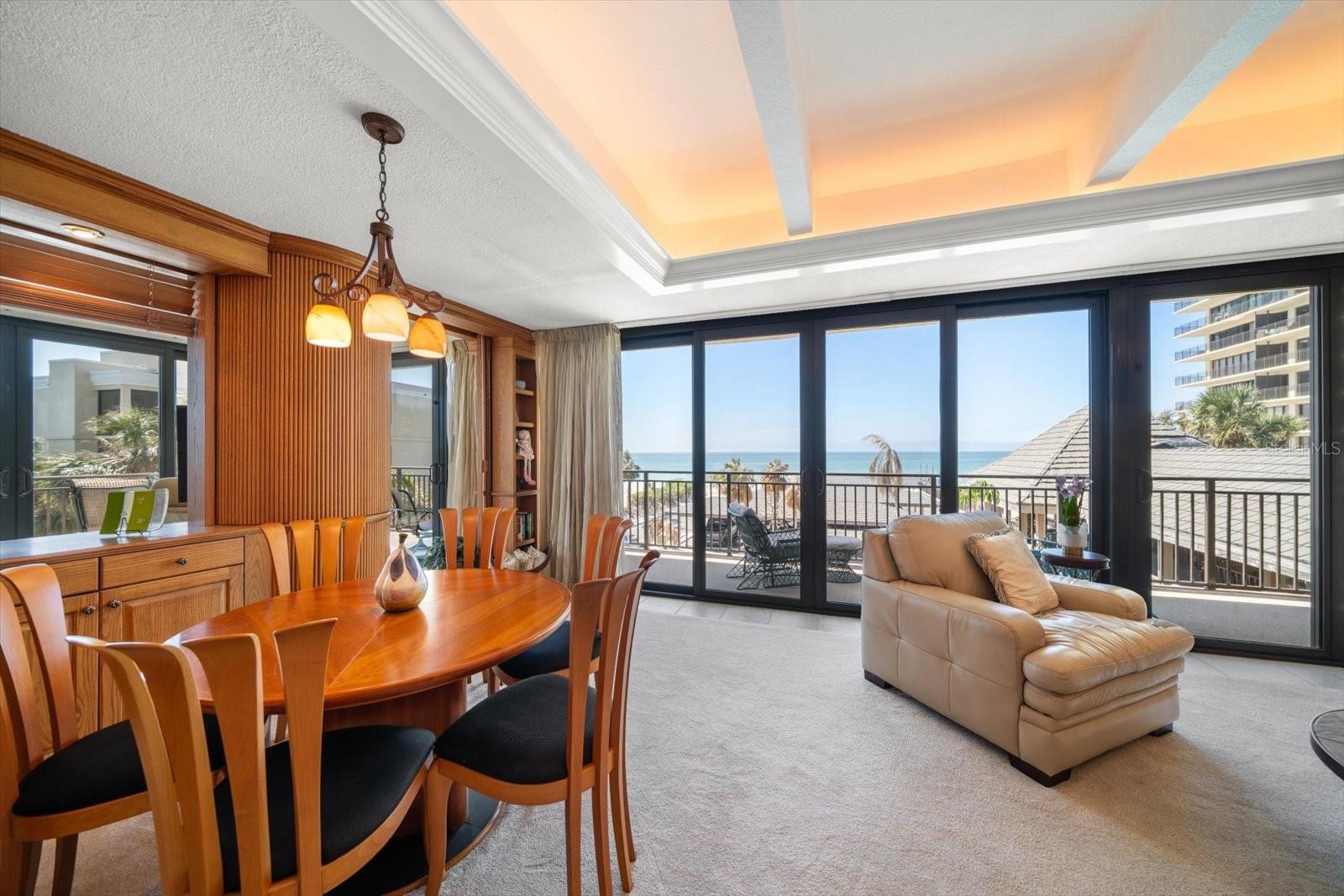 Listing photo id 8 for 7600 Bayshore Drive 204
