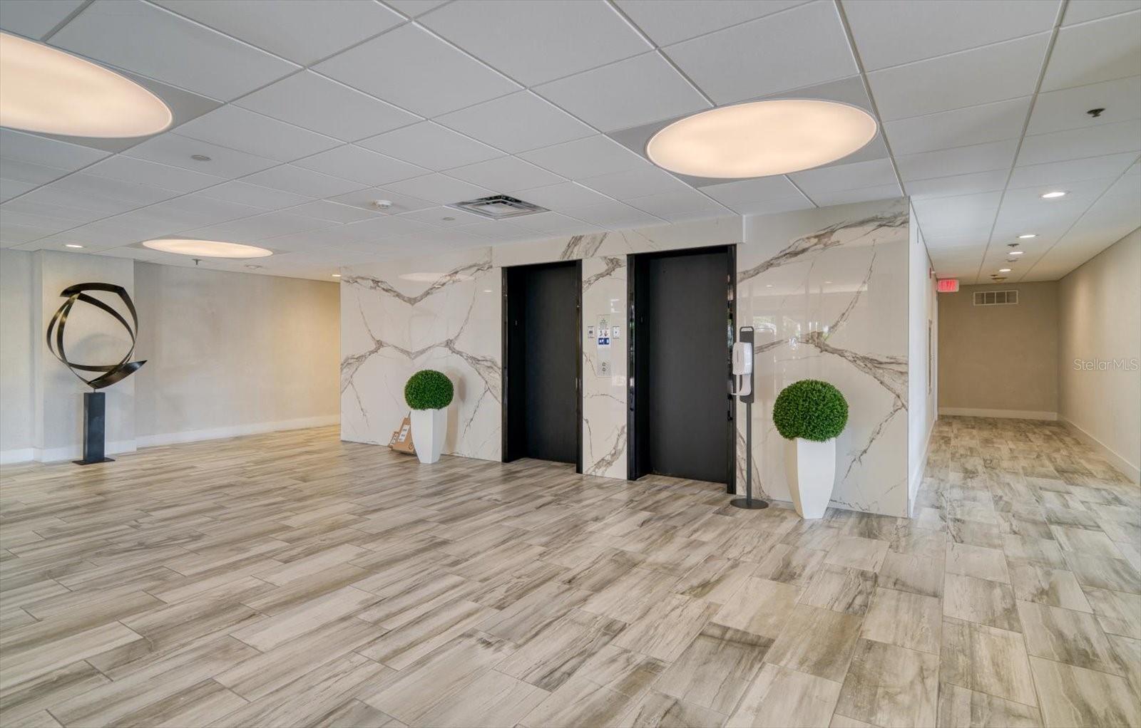 Listing photo id 25 for 7600 Bayshore Drive 204