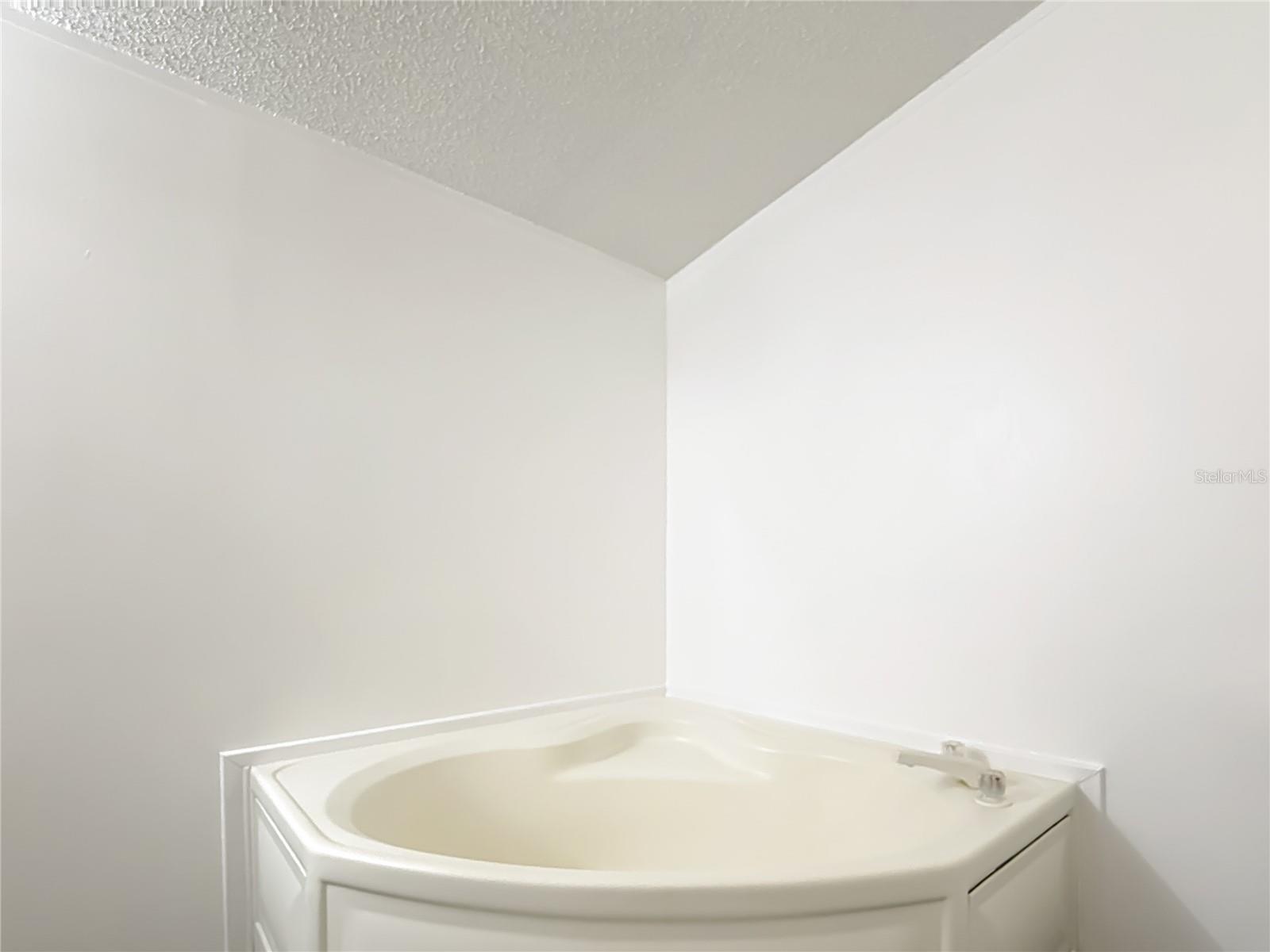 Image 29 of 41 For 15020 104th Court