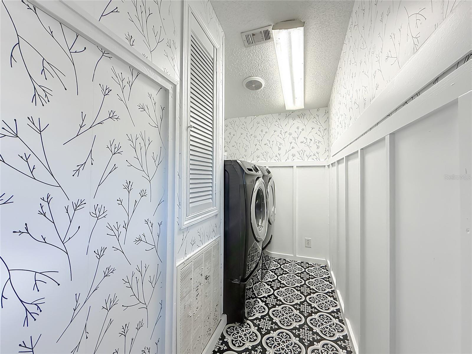 Image 30 of 41 For 15020 104th Court