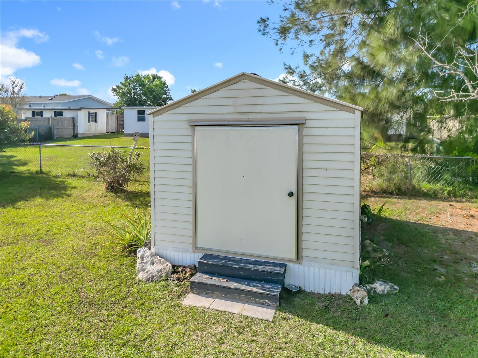 Image 32 of 41 For 15020 104th Court