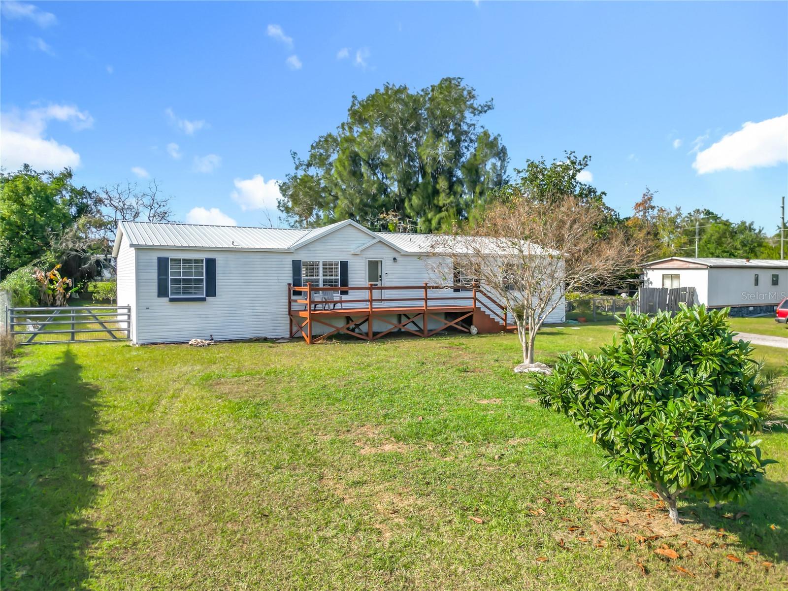 Image 4 of 41 For 15020 104th Court