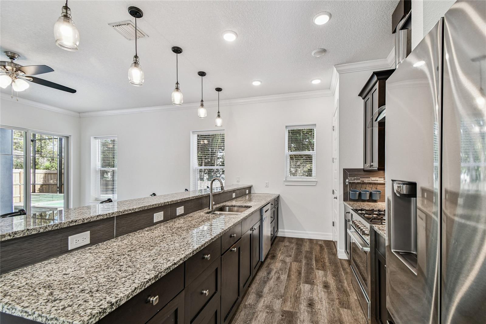 Image 11 of 71 For 10555 Lake Breeze Drive