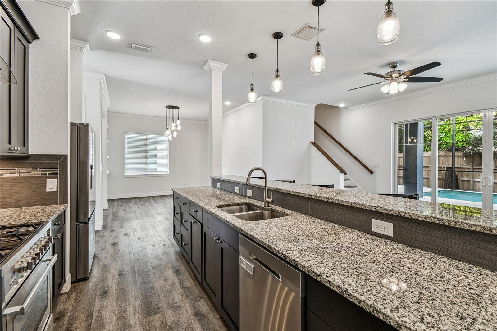 Image 12 of 71 For 10555 Lake Breeze Drive