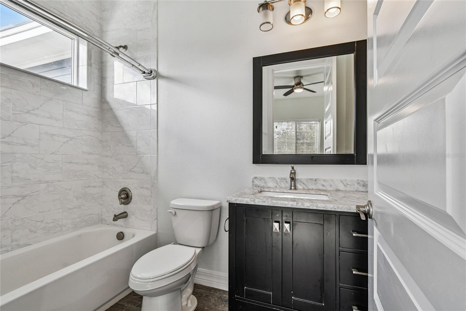 Image 38 of 71 For 10555 Lake Breeze Drive