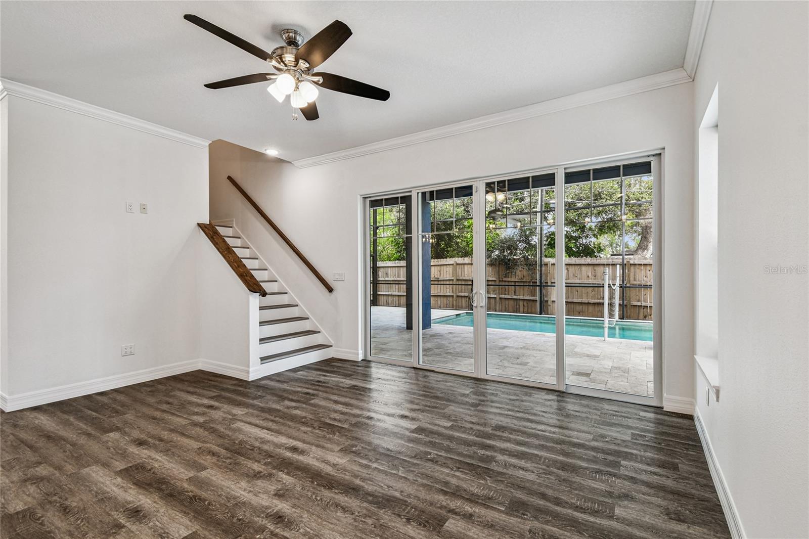 Image 4 of 71 For 10555 Lake Breeze Drive